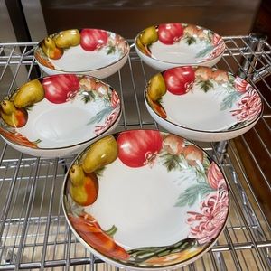 Williams Sonoma  Harvest/ bowls